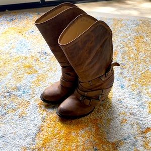 Ultra Cute FreeBird FB-Tegan size 8 leather